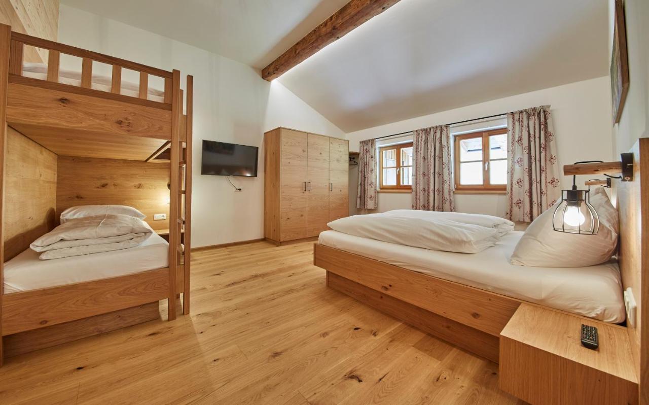 Feriengut Streitberg Appartements フィーホーフェン エクステリア 写真